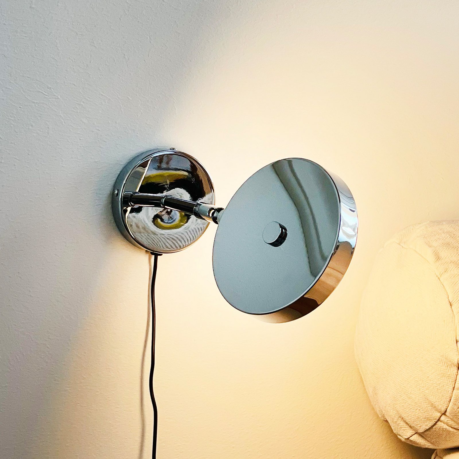Dyberg Larsen LED стенна лампа Starlight, хром Ø 14 cm, димерна