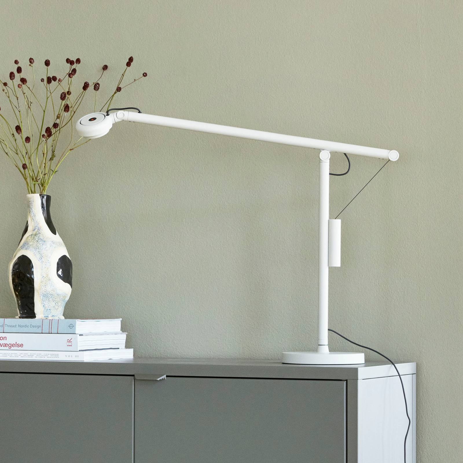 Lampka biurkowa LED HAY Fifty-Fifty, szara, 45 cm, ściemniana