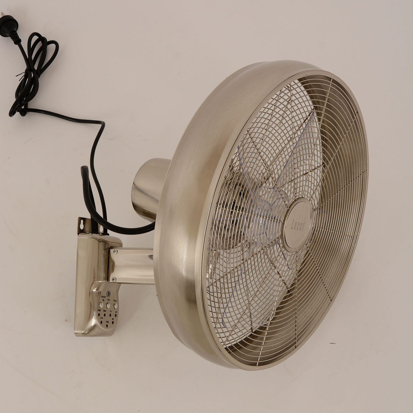 Ventilateur mural Breeze, couleur chrome/transparent, Ø 41 cm - Beacon Ventilateur mural Breeze, couleur chrome/transparent, Ø 41 cm - Beacon